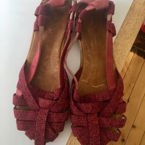 OLUKAI ULANA WOVEN TEXTILE & LEATHER SANDALS